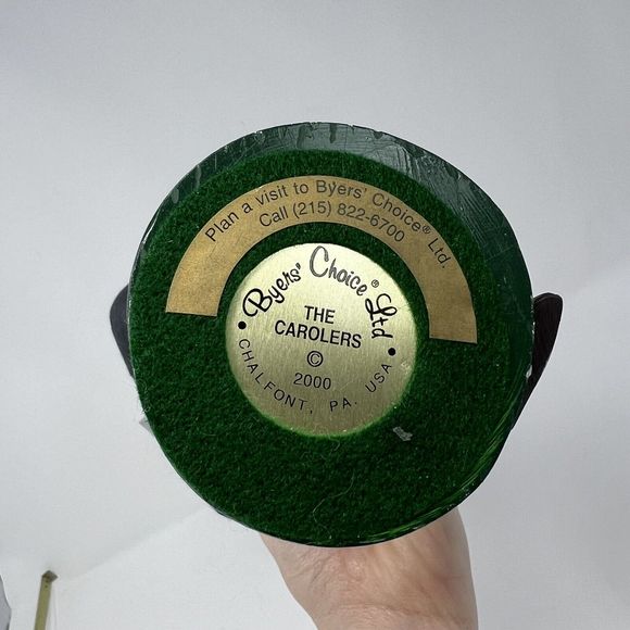 Byers Choice Caroler Pilgrim Man with Rifle Plimouth Plantation 2000 Signed - Picture 9 of 10